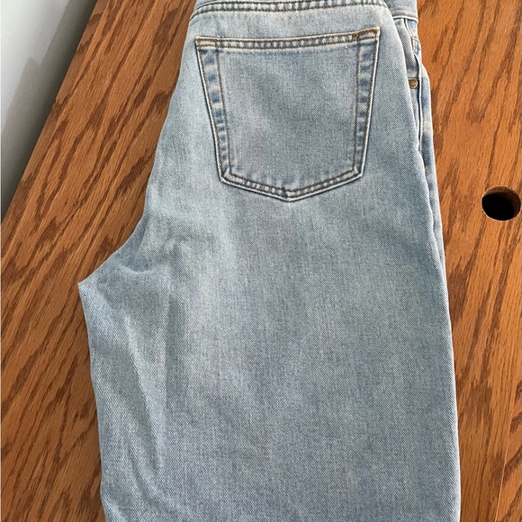 SOLD!!   Men’s American Eagle shorts. Size 34 - Picture 2 of 6